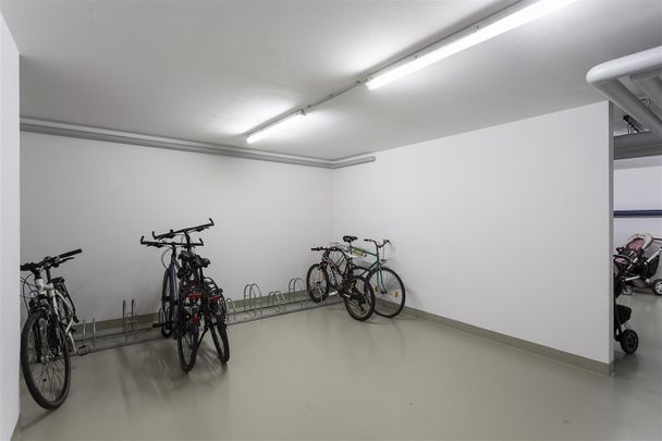 Traumhafte Familienwohnung in grüner Wohnanlage - Photo 1