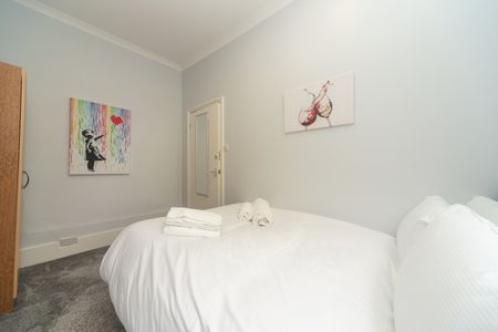 2 Bed Flat, Edgeley Road, SW4 - Photo 5