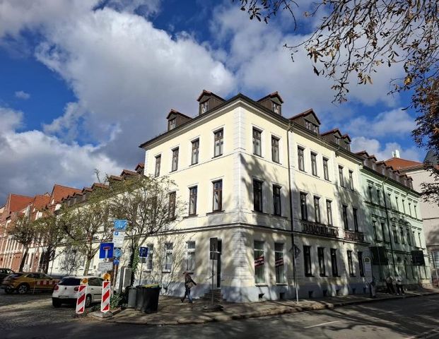 Grosszügige 3-Raum-Wohnung mit EBK ! - Ideal für die WG ! - Foto 1