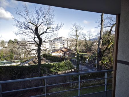 Appartement T1 entièrement meublé, terrasse, 1 parking sécurisé en sous sol. - Photo 4