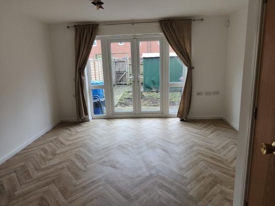 3 Bed Terraced House, The Phoenix, M7 - Photo 1