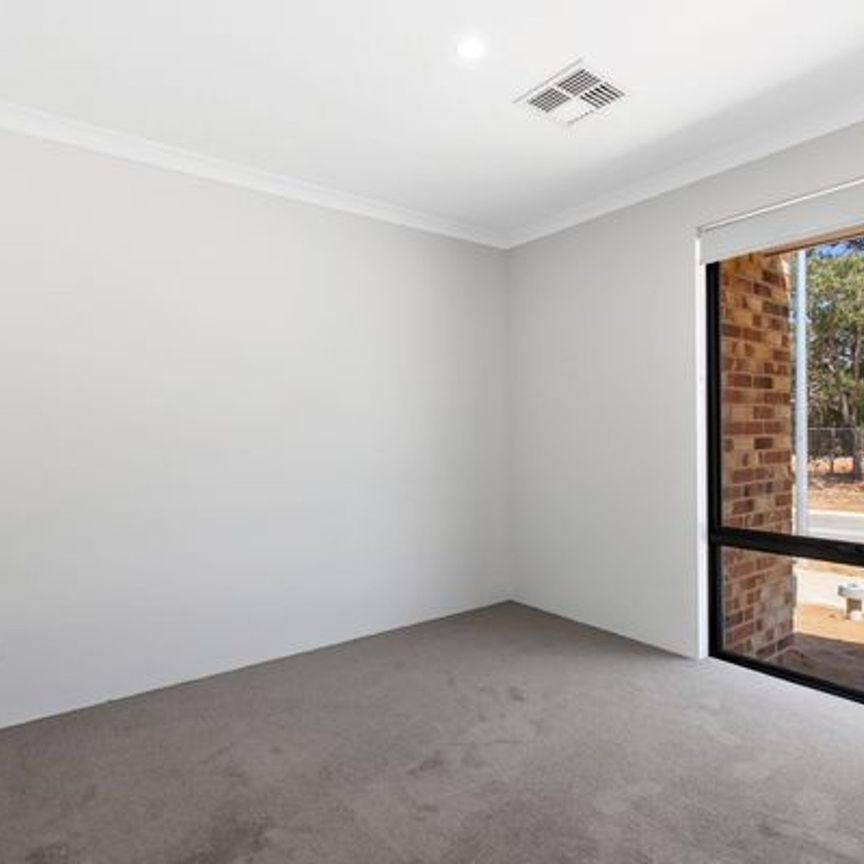 Live the quiet life in Lakelands - Photo 1