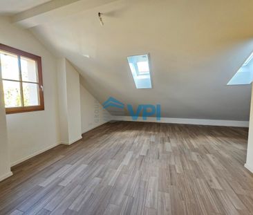 Superb semi-detached 6-room villa with private terrace and garden in B - Photo 1