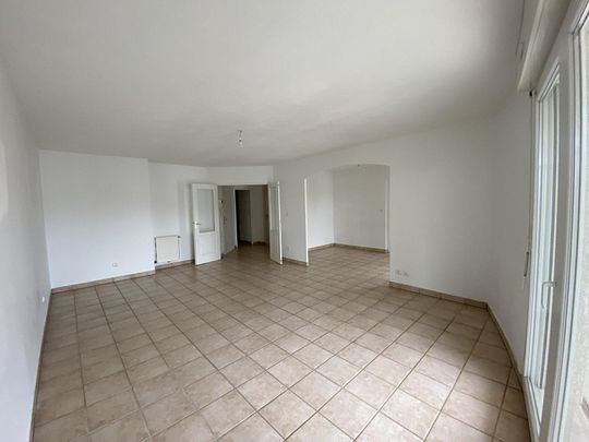 : Appartement 88.94 m² à SAVIGNEUX - Photo 1