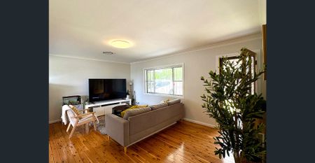 HILLVUE - Renovated 3 Bedroom Home - Photo 5