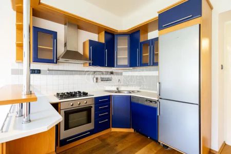 Dlouhodobý pronájem bytu 2+kk na nejlepším místě v Holešovicích - Photo 4