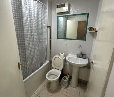 Studio Flat, Marsh Close, LE4 - Photo 5