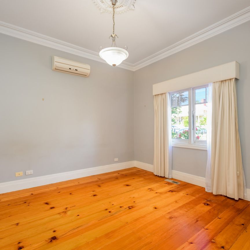 7 Armadale Street, Thornbury VIC 3071 - House For Rent | Domain - Photo 1