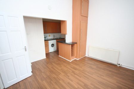 Main St, Rutherglen, 1 Bed un-furnished Apartment, Available 21/10/2024 - Photo 2