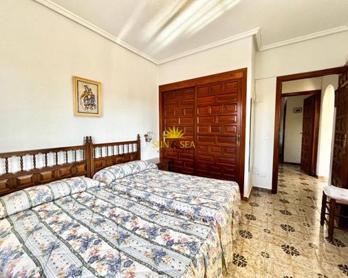 4 BEDROOM VILLA - CIUDAD QUESADA - Photo 1