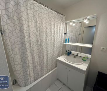 Location Appartement 2 pièces 41m² LAYRAC 47390 - Photo 6