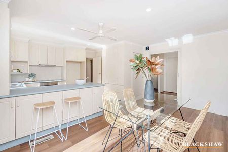 Spacious 4-Bedroom Family Home in a Quiet Location - Photo 5