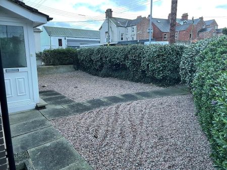 23 Windsor Avenue, Whitehead, Carrickfergus, BT38 9RX - Photo 3