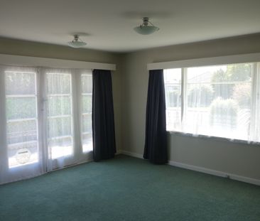 Spacious and Warm two bedroom front unit in Mairehau - Photo 3