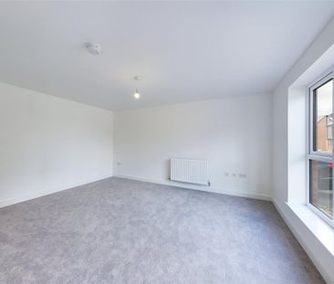 4 bedroom detached house to rent - Photo 1