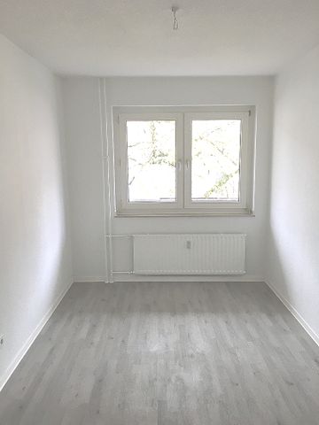 3 Zimmer in der 1 Etage mit Balkon zum Wohlfühlen - Foto 3