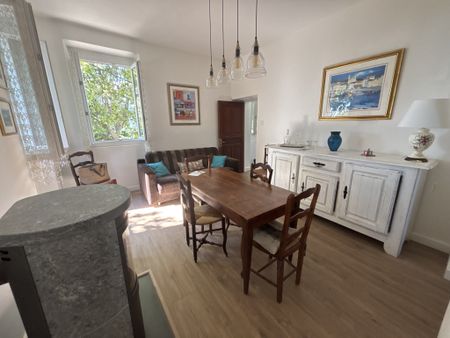 À louer – Maison de village T3 meublée avec jardin et cave (65 m² – R+1) - Photo 2