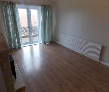 Springbank Road, Ormesby, Middlesbrough, TS7 9EL - Photo 4