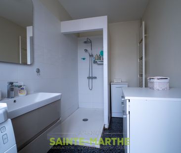 A LOUER - MAISON DE VILLE AVEC EXTERIEUR - NIORT - Photo 3