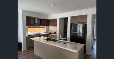 19 Booth Road, Maddingley, Vic 3340 - Photo 4