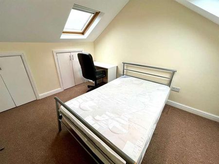 C Heslington Road, YO10 - Photo 4