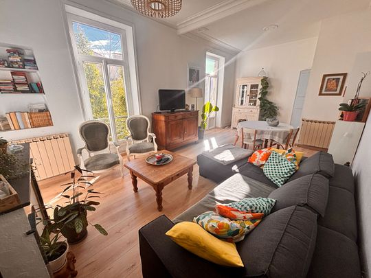 Location Appartement 4 pièces 91m² NIMES 30000 - Photo 1