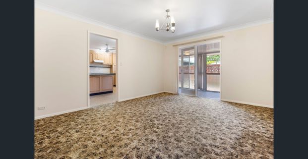 Cosy home in the midst of Chermside. Minutes to Westfield Shopping Centre! - Photo 1