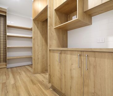 The Home That Perfectly Balances Space, Luxury & Function - Photo 2