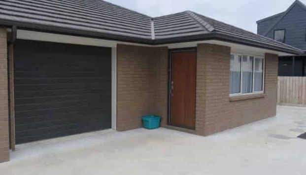 Close to Hospital - Photo 1