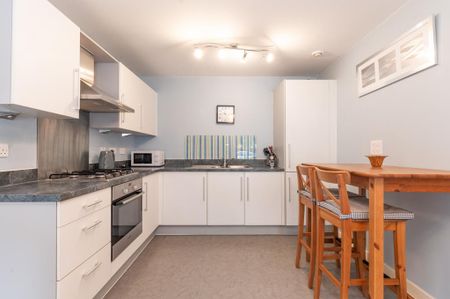 2 bedroom apartment to rent - Photo 3