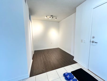 For Lease - 9015 Leslie Street Unit# LPH12, Richmond Hill, Ontario - Photo 2