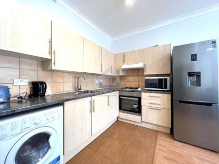 3 Bedroom Flat To Rent - Photo 5