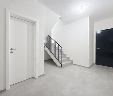 FLAMBANT NEUVE UNE MAGNIFIQUE VILLA 5.5 PIECES MODERNE DE 200 M2 AV... - Foto 6