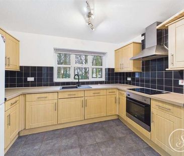 Roundhay, LS8 - Photo 6