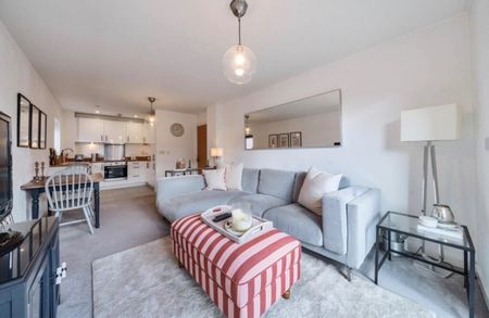 Room in a Shared Flat, Putney Hill, SW15 - Photo 2