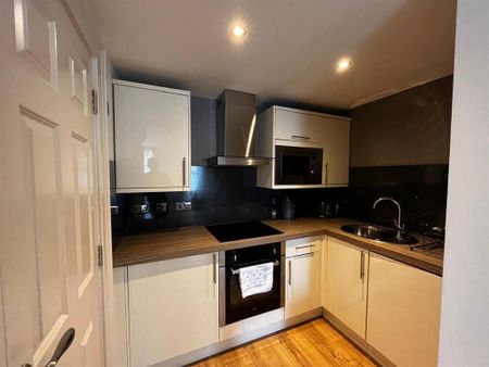 1 bedroom private hall to rent - Photo 4