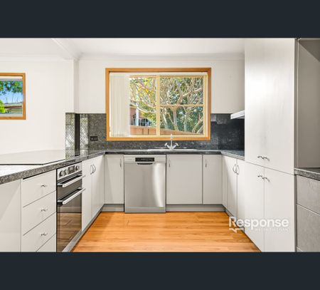 33 Landy Road, Lalor Park, NSW 2147 - Photo 4