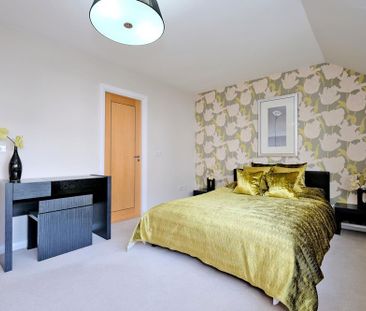 4 bedroom townhouse to rent - Photo 2