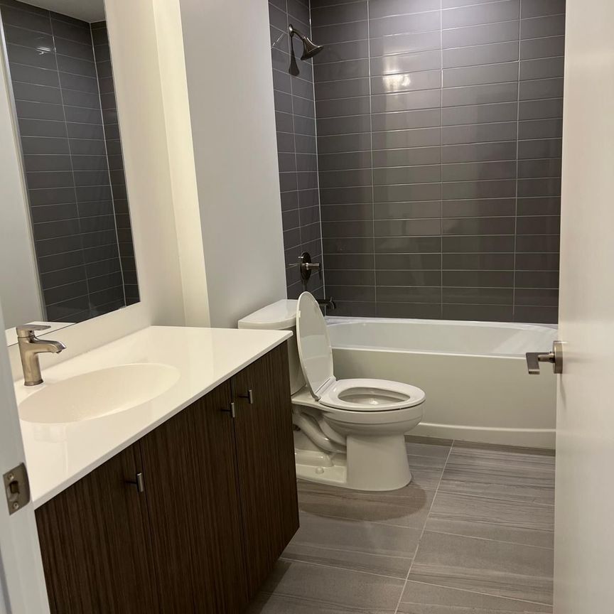 For Lease - 5 Wellington Street Unit# 405, Kitchener, Ontario - Photo 1