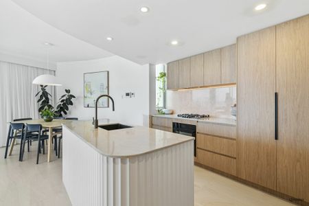 ABSOLUTE BEACHFRONT - TOP FLOOR WITH EXCLUSIVE ROOFTOP TERRACE - Photo 5