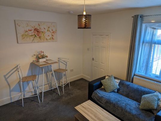 3 bedroom terraced house to rent - Photo 1