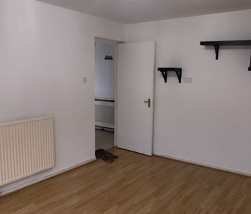 2 Bed Maisonette, Musgrove Close, LE3 - Photo 2