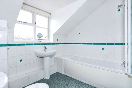 1 bedroom House in Colmworth Close, Reading - Photo 2