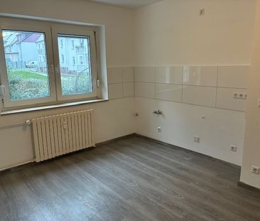 Sehr schöne 2 Zimmer Wohnung in Gelsenkirchen zu vermieten - Photo 2
