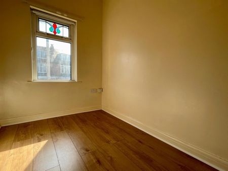 3 bedroom House To Let - Photo 3