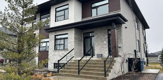 Grand et beau 5 1/2 à louer - Photo 2