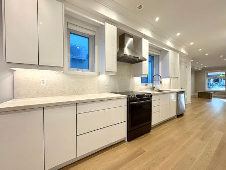 For Lease - 267 Symington Avenue, Toronto, Ontario - Photo 4