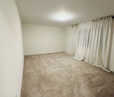 For Lease - 5 Bluebird Boulevard, Adjala-Tosorontio, Ontario - Photo 6