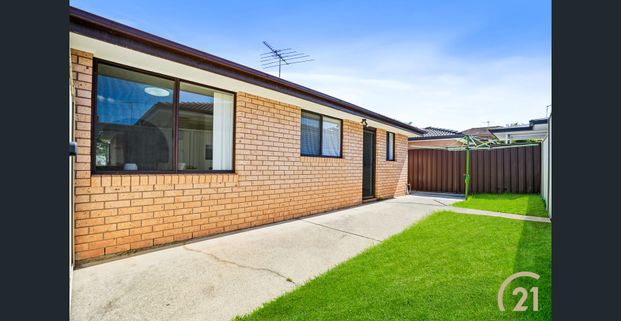 Well Presented 3 Bedroom Home, In Bossley Park! - Photo 1