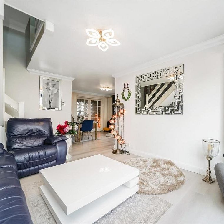 3 bedroom detached house to rent - Photo 1